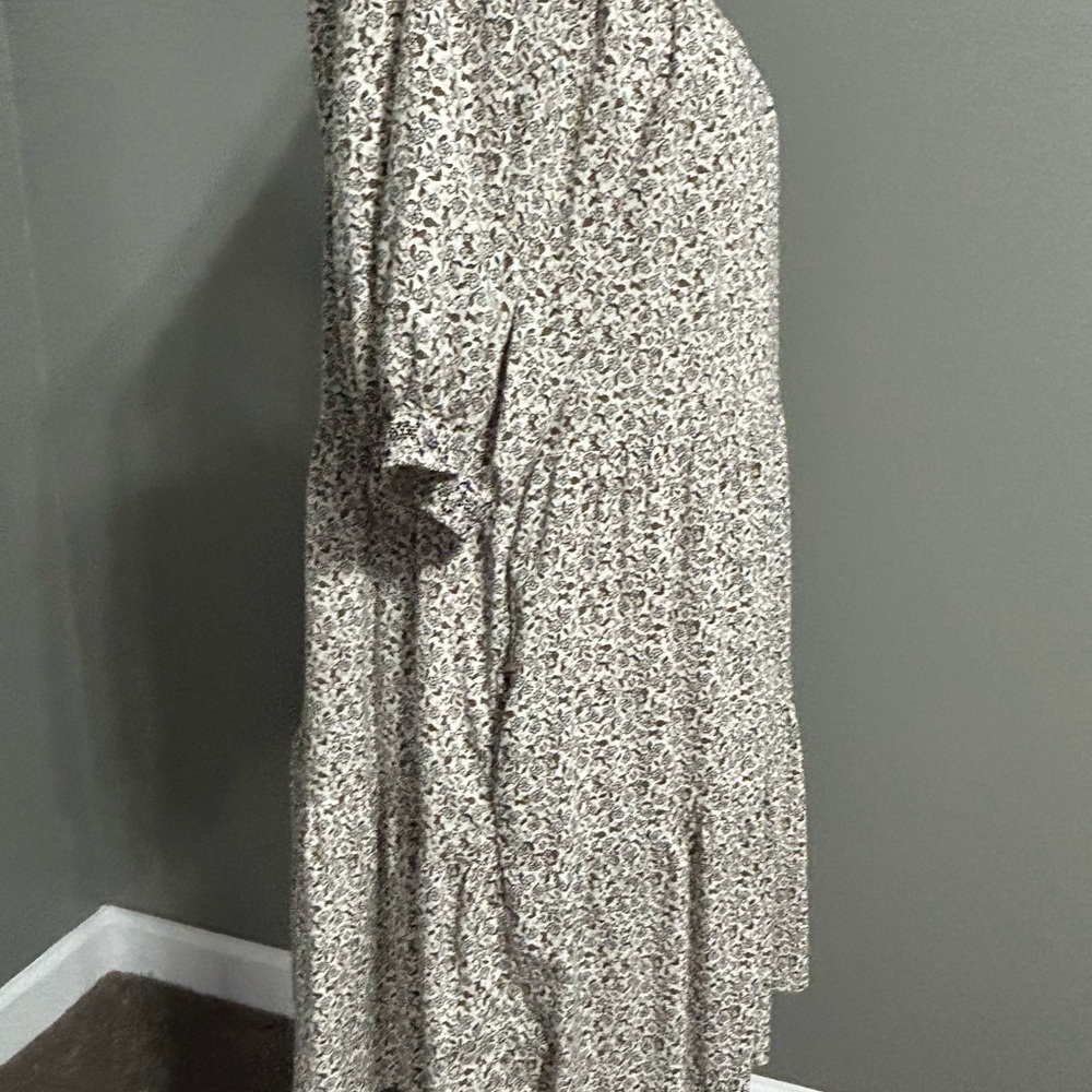 Old Navy women’s‎ large puff sleeve smocked midi swing dress - Picture 5 of 11